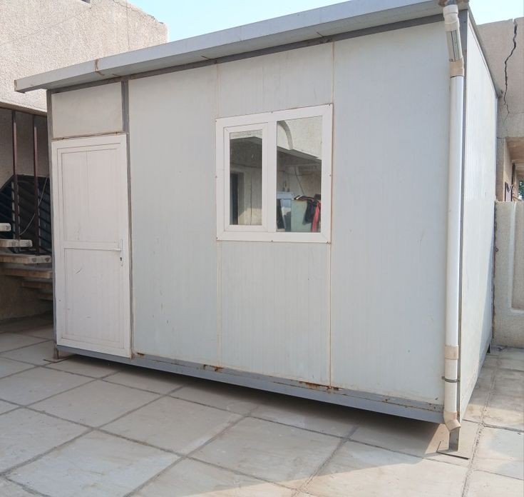 مختبرات ساندويتش بانل الرياض