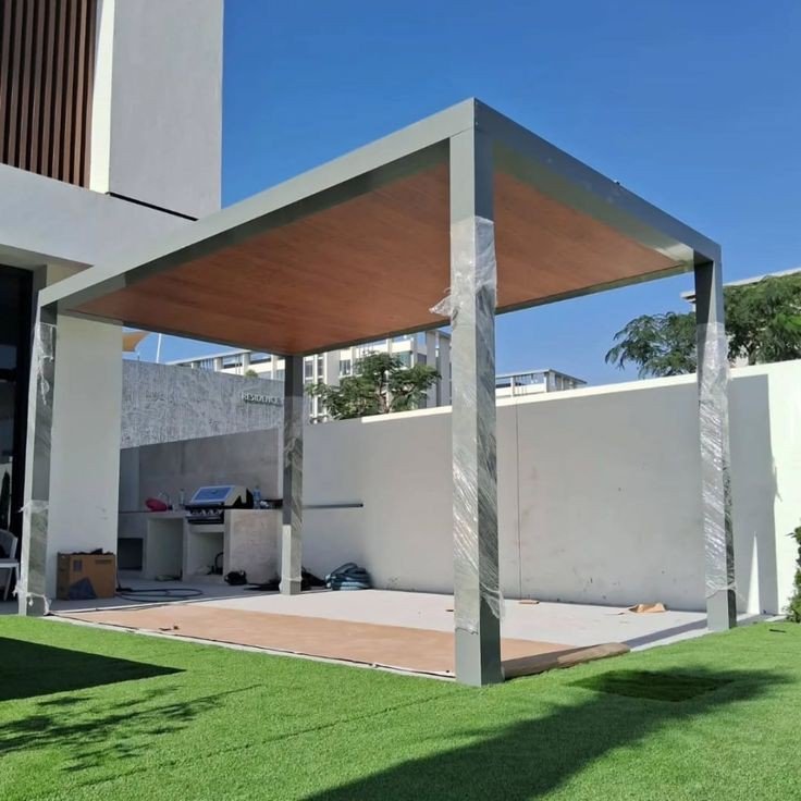 مظلات خشبية