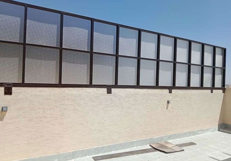 سواتر لكسان